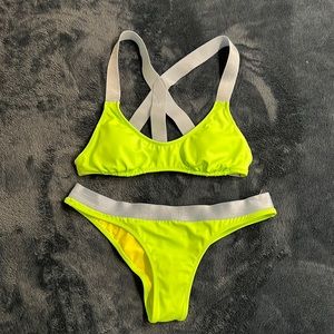 Victoria's Secret Hot Green/Silver Bikini | XS